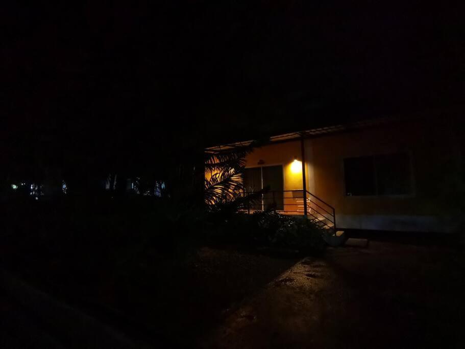 Ao Nang Little Yellow House- Aonang מראה חיצוני תמונה